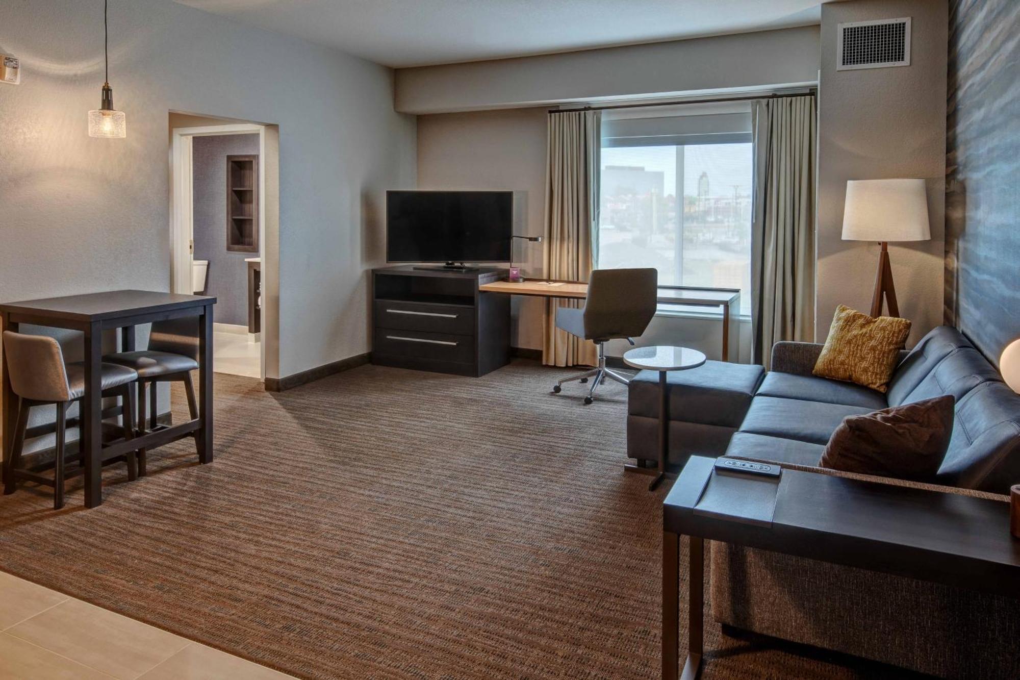 Residence Inn By Marriott Tulsa Midtown Exteriér fotografie