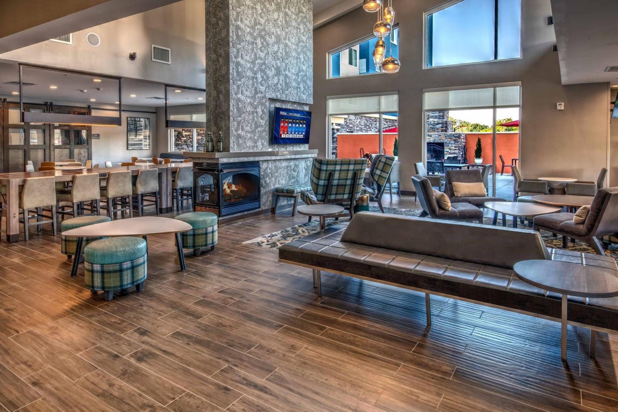 Residence Inn By Marriott Tulsa Midtown Exteriér fotografie
